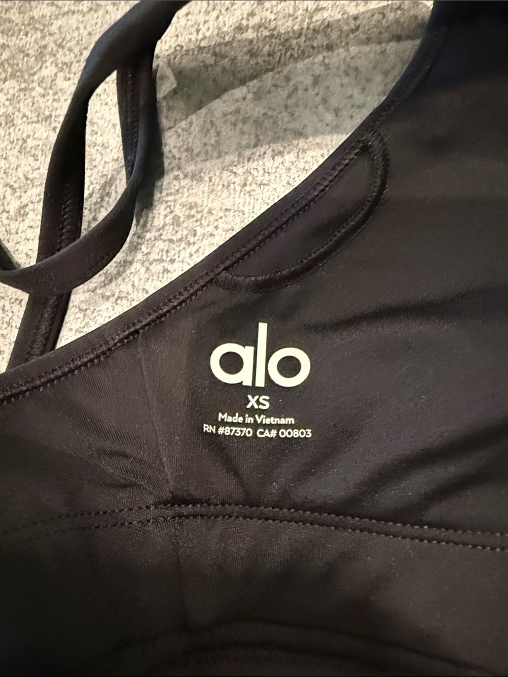 ALO Yoga Black Ribbed V-Neck Sports Bra - Picture 2 of 3